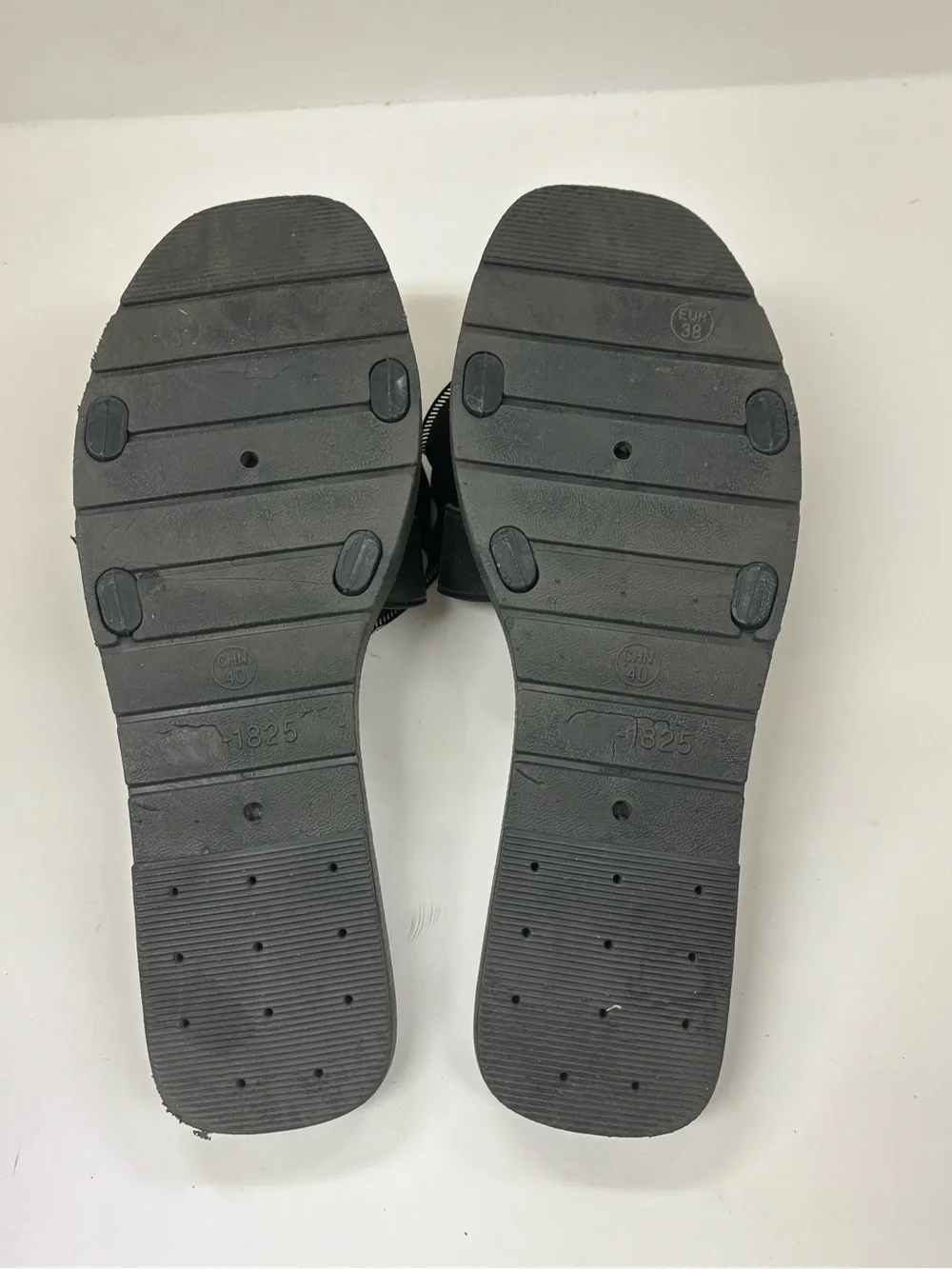 SLIP ON BOW SANDALS MINI HELISHA  WOMEN 7.5 / 38  BLACK & WHITE POLKA DOT BOW
